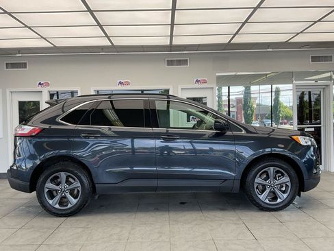 Used 2022 Ford Edge SEL w/ Sport Appearance Package AWD/4WD image 4