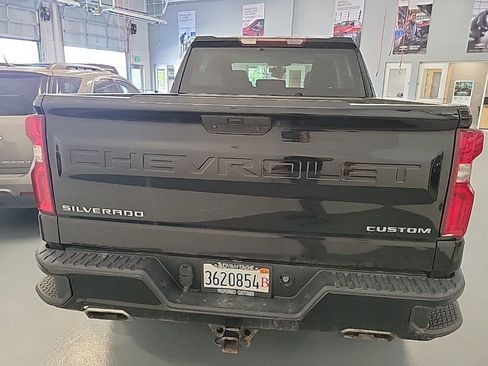 Used 2021 Chevrolet Silverado 1500 Custom Trail Boss AWD/4WD image 7