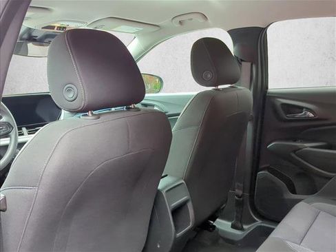 Used 2024 Chevrolet Trax LS image 18