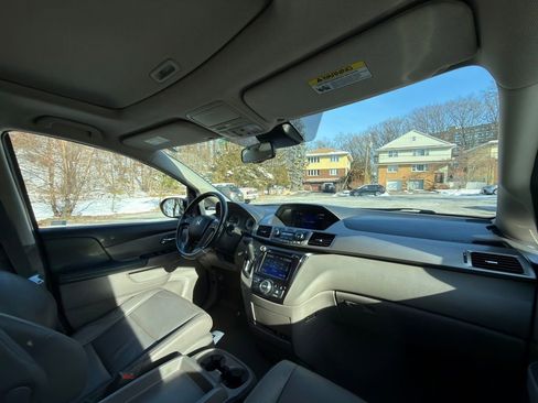 Used 2016 Honda Odyssey EX-L image 29