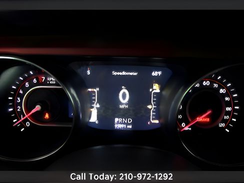 Used 2020 Jeep Gladiator Rubicon AWD/4WD image 19
