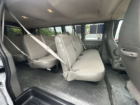 Used 2025 Chevrolet Express 3500 LT w/ LT Preferred Equipment Group RWD image 25