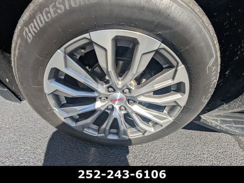 Used 2022 GMC Yukon XL Denali AWD/4WD image 12