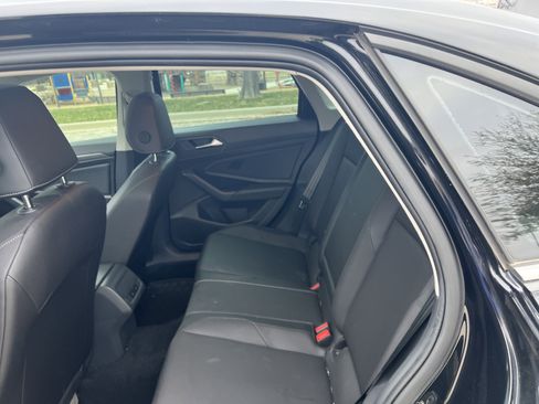 Certified 2020 Volkswagen Jetta SEL image 29