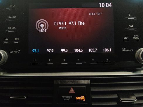 Used 2018 Honda Accord LX image 25