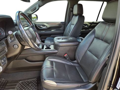 Used 2021 Chevrolet Tahoe RST w/ Luxury Package RWD image 17