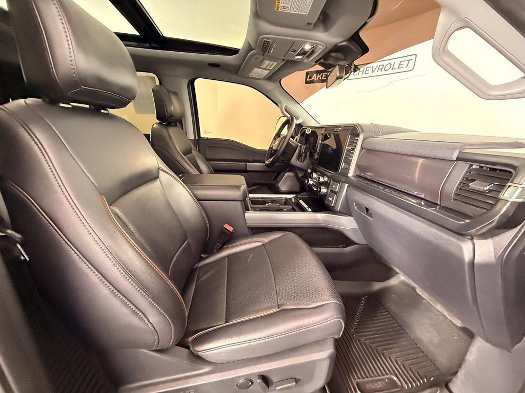 Used 2025 Ford F250 Lariat w/ Lariat Ultimate Package AWD/4WD image 25