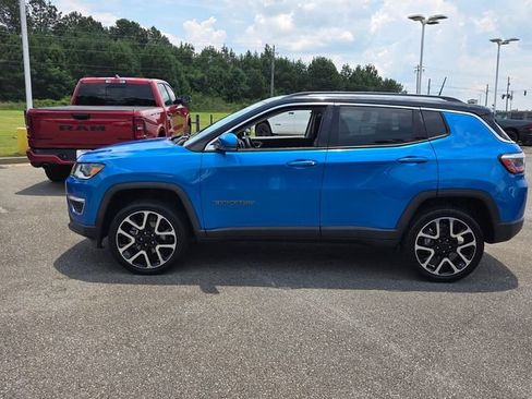 Used 2018 Jeep Compass Limited w/ Navigation Group AWD/4WD image 4