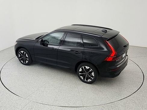 New 2026 Volvo XC60 B5 Plus w/ Protection Package Premier AWD/4WD image 35