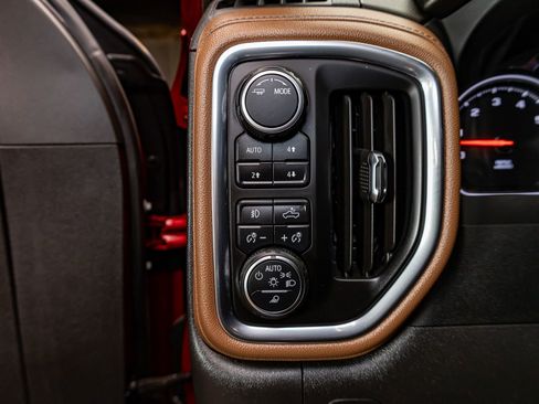 Used 2022 Chevrolet Silverado 1500 High Country image 18