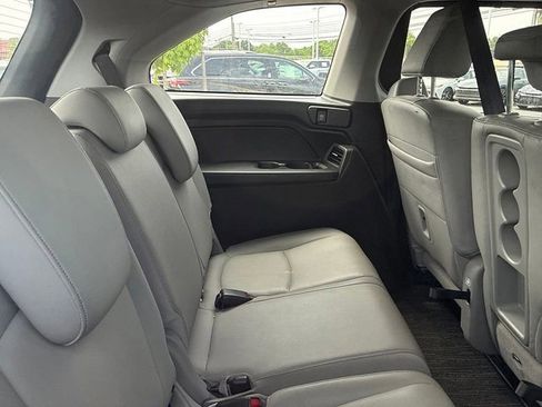 Used 2024 Honda Odyssey EX-L image 23