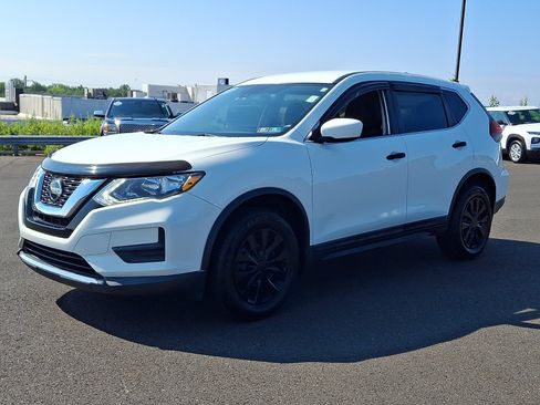 Used 2019 Nissan Rogue S AWD/4WD image 3