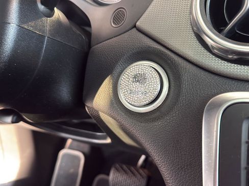 Used 2019 Mercedes-Benz GLA 250 4MATIC w/ Multimedia Package image 26