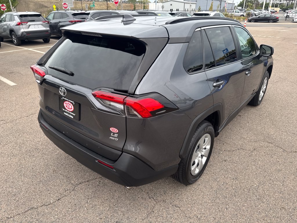 Used 2021 Toyota RAV4 LE AWD/4WD image 8