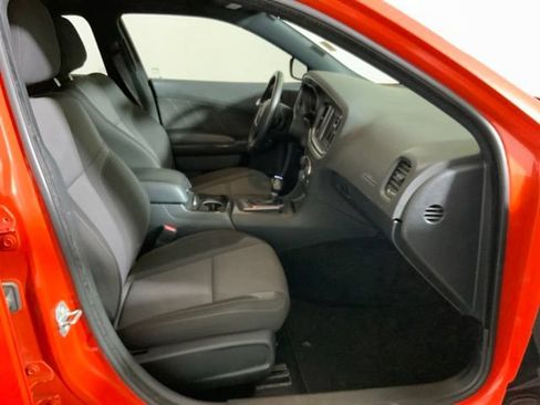 Used 2020 Dodge Charger SXT w/ Blacktop Package RWD image 28