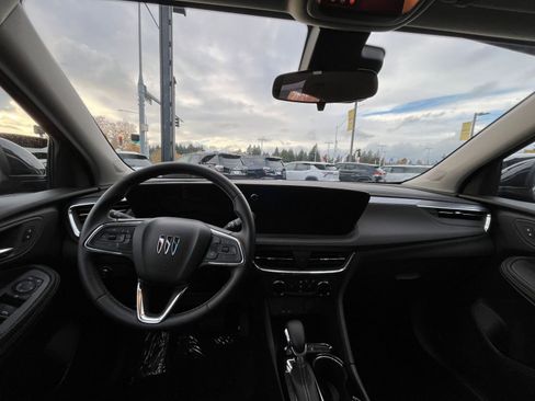 Used 2025 Buick Encore GX Preferred image 33