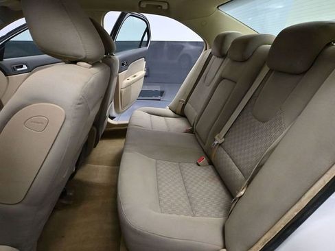 Used 2010 Ford Fusion SE image 34