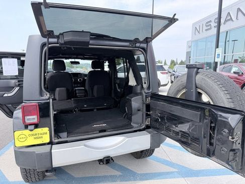 Used 2013 Jeep Wrangler Unlimited Sahara w/ Trailer Tow Group AWD/4WD image 24