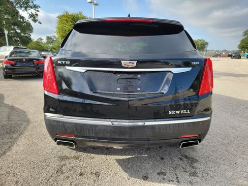 Used 2017 Cadillac XT5 Luxury w/ Driver Awareness Package FWD image 6