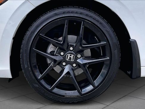 Used 2023 Honda Civic Sport image 11