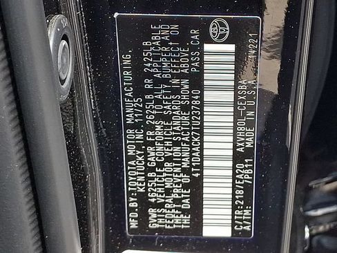 Used 2026 Toyota Camry SE w/ Convenience Package FWD image 27