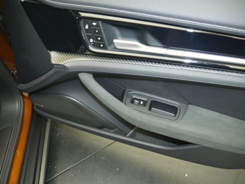 Certified 2025 Porsche Panamera Turbo AWD/4WD image 24