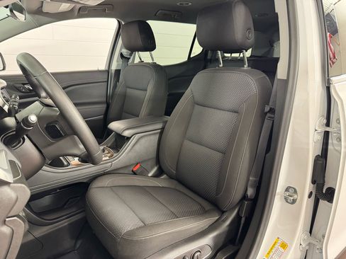 Used 2023 GMC Acadia SLE w/ Driver Convenience Package image 13