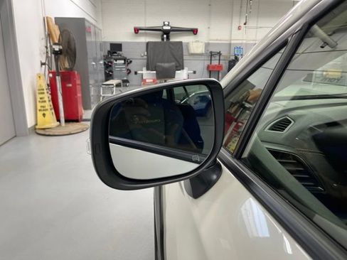 Used 2022 Subaru Crosstrek 2.5i Sport w/ Moonroof Package AWD/4WD image 13