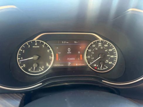 Used 2016 Nissan Maxima Platinum image 10