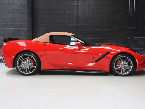 Used 2019 Chevrolet Corvette Stingray Convertible w/ 2LT Preferred Equipment Group image 25
