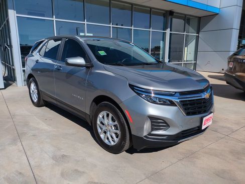 Used 2024 Chevrolet Equinox LT AWD/4WD image 7