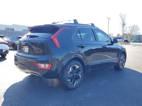 New 2025 Kia Niro Wind w/ Wind Preserve Package image 3