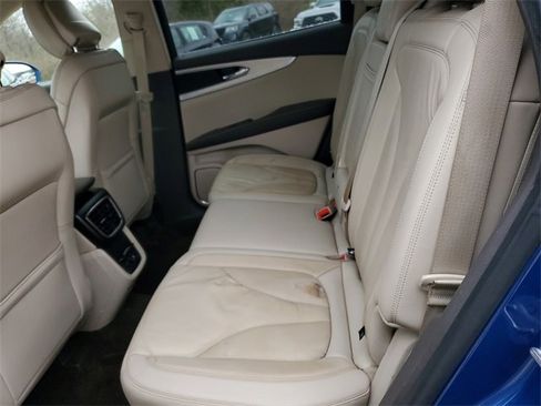 Used 2020 Lincoln Nautilus Premier w/ Equipment Group 101A image 24