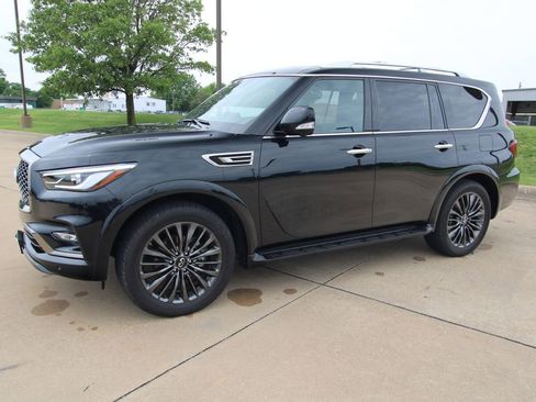 Used 2024 INFINITI QX80 Sensory AWD/4WD image 18