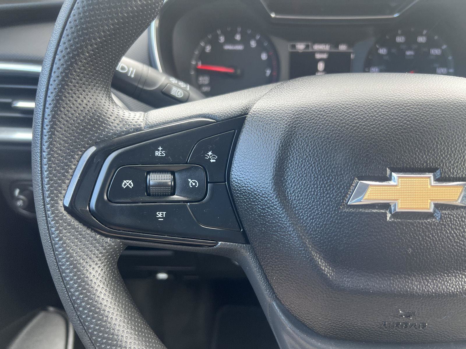 Used 2023 Chevrolet TrailBlazer LT FWD image 19