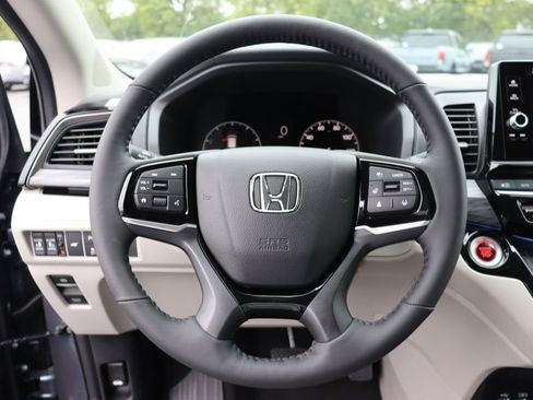 Used 2026 Honda Odyssey Elite image 35