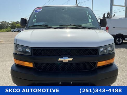 Used 2019 Chevrolet Express 2500 w/ Safety Package RWD image 8
