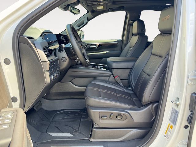 Certified 2025 Chevrolet Tahoe High Country AWD/4WD image 11