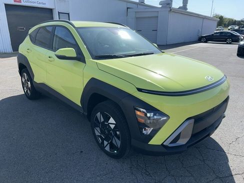 Used 2024 Hyundai Kona SEL AWD/4WD image 5