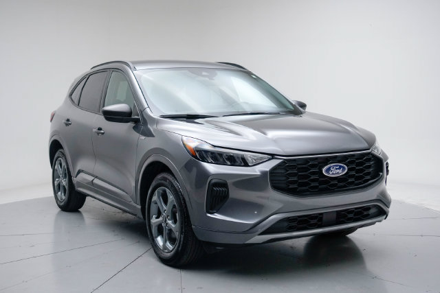 Used 2024 Ford Escape ST-Line w/ Tech Pack #1 AWD/4WD image 10