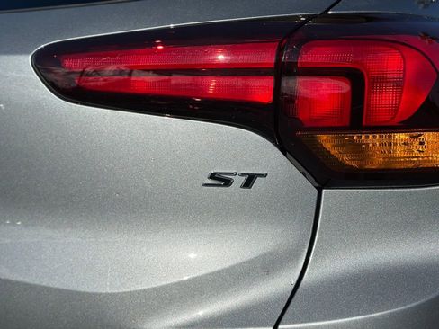 Certified 2023 Buick Encore GX Select w/ Sport Touring Package image 40