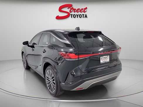 Used 2026 Lexus RX 450h AWD w/ Convenience Package image 2