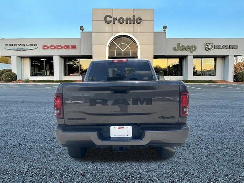 Used 2025 RAM 2500 Big Horn AWD/4WD image 4