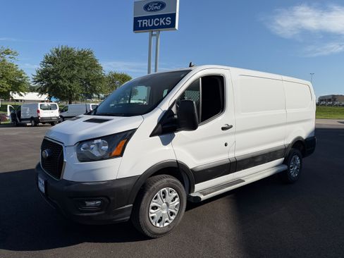 Used 2024 Ford Transit 250 Low Roof w/ Exterior Upgrade Package RWD image 5