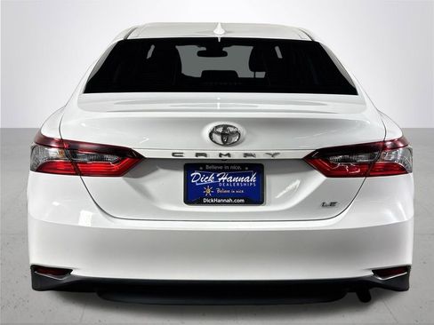 Used 2022 Toyota Camry LE image 7