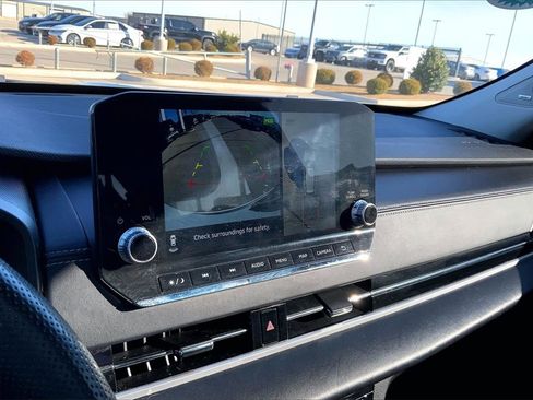 Used 2024 Mitsubishi Outlander SE image 21