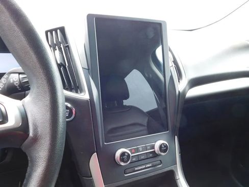 Used 2023 Ford Edge SEL image 15