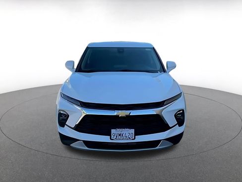 Used 2026 Chevrolet Blazer LT FWD image 4