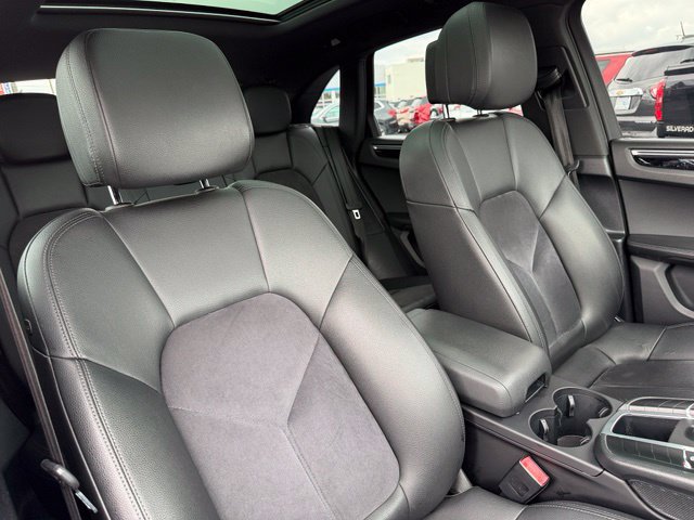 Used 2021 Porsche Macan AWD/4WD image 24