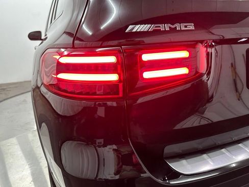 Used 2025 Mercedes-Benz GLB 35 AMG 4MATIC image 27